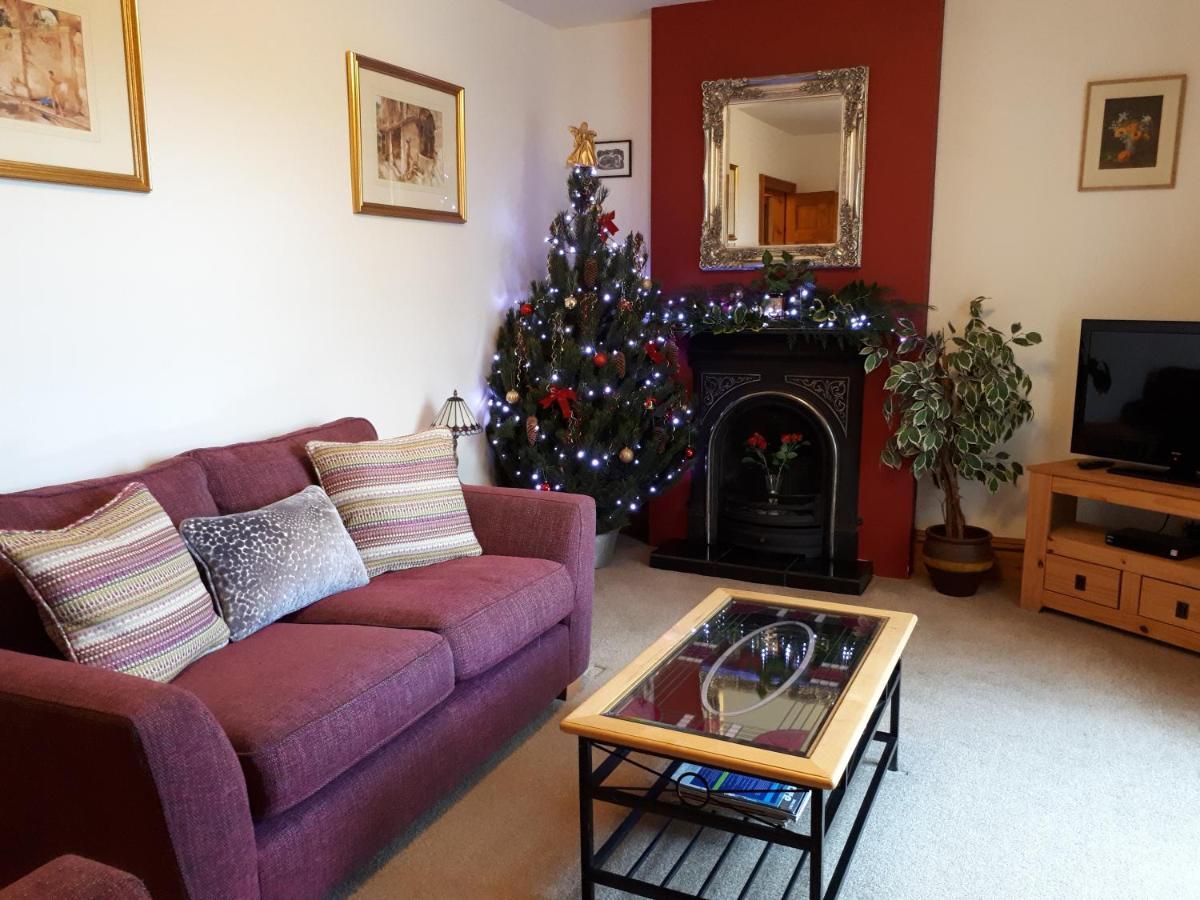 The Old Convent Holiday Apartments Fort Augustus Extérieur photo