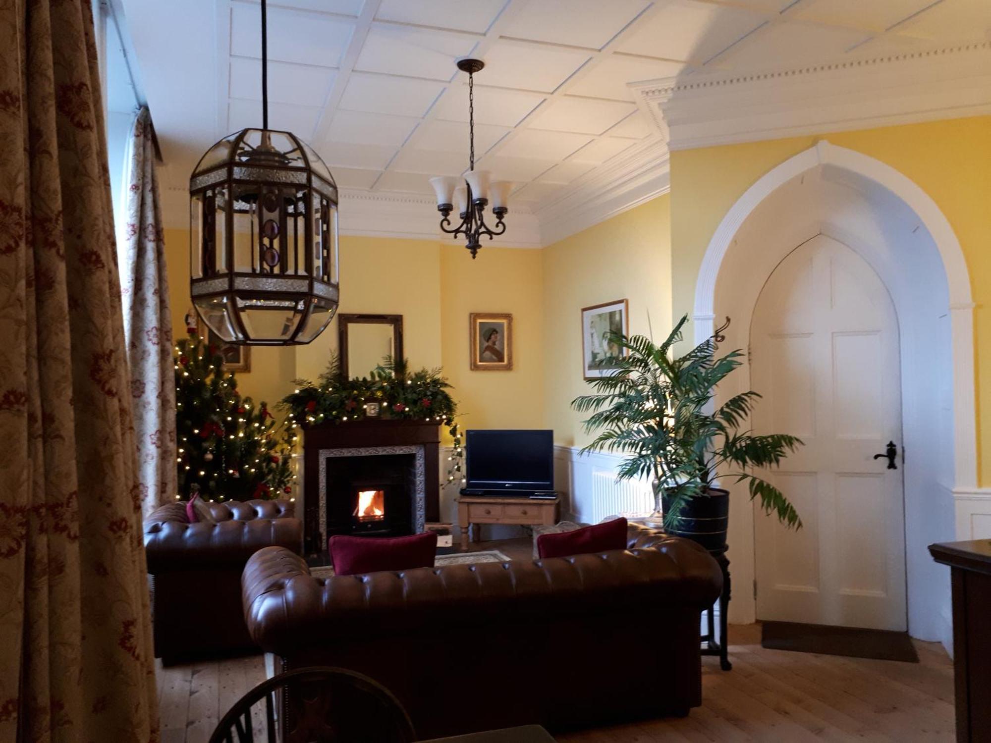 The Old Convent Holiday Apartments Fort Augustus Extérieur photo