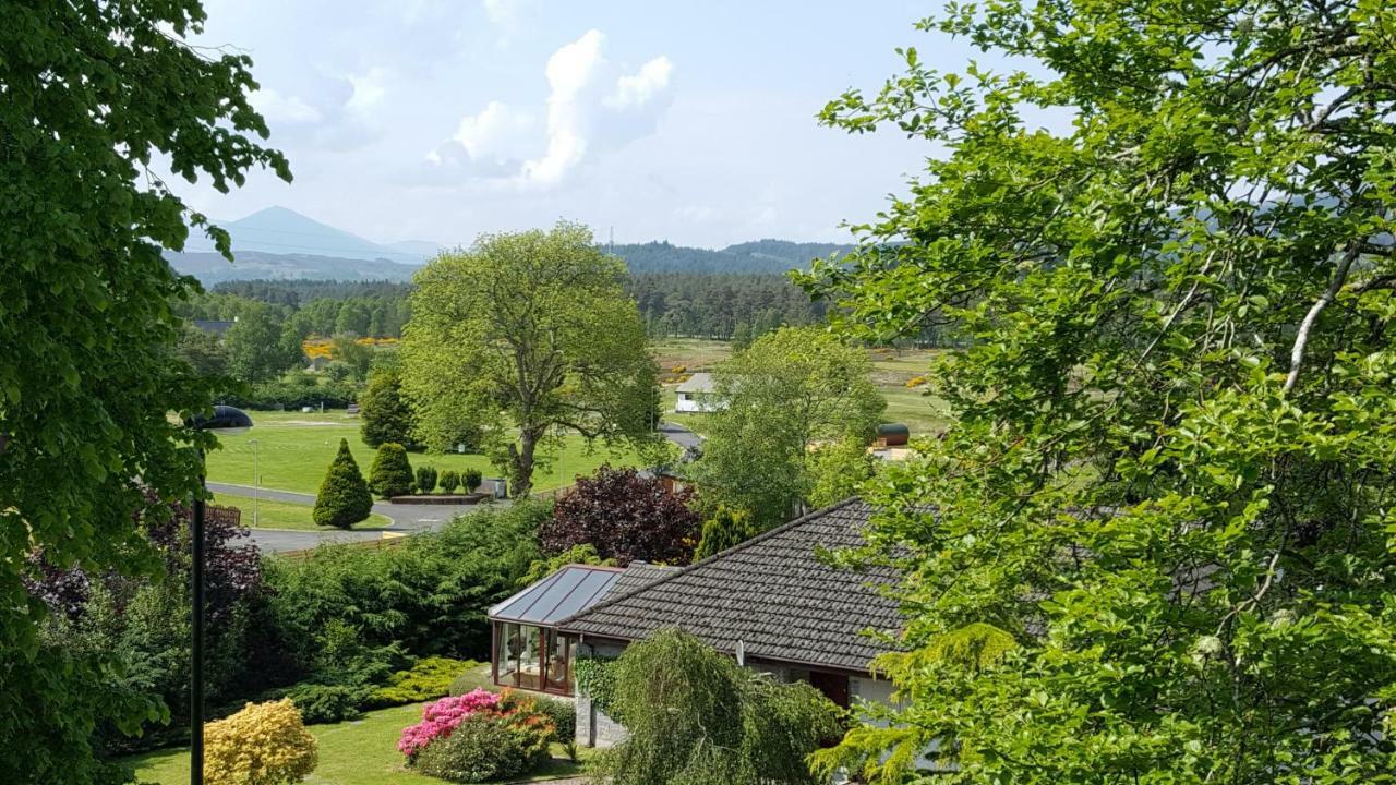 The Old Convent Holiday Apartments Fort Augustus Extérieur photo